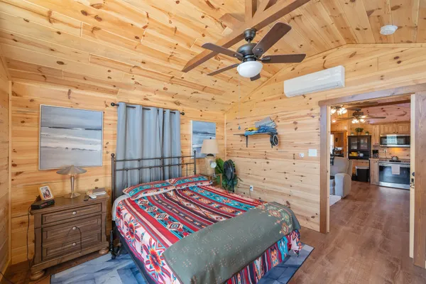 a bed room with a bed and a closet