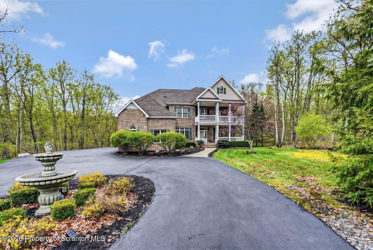272 Windsor Way Moscow, PA 18444 - Photo 2 of 145 272 Windsor Way 002 Large