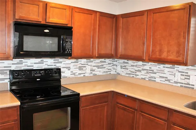 $2,150 | 12732 Northern Pine Drive, Fort Worth, TX 76244