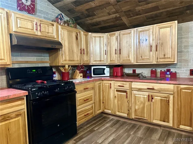 $129,900 | 10065 E Road, Bethany, NY 14054