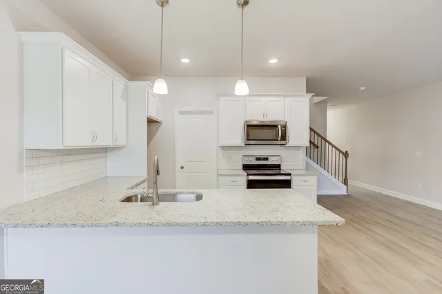 $1,950 | 6428 Pine Station Drive, Lula, GA 30554