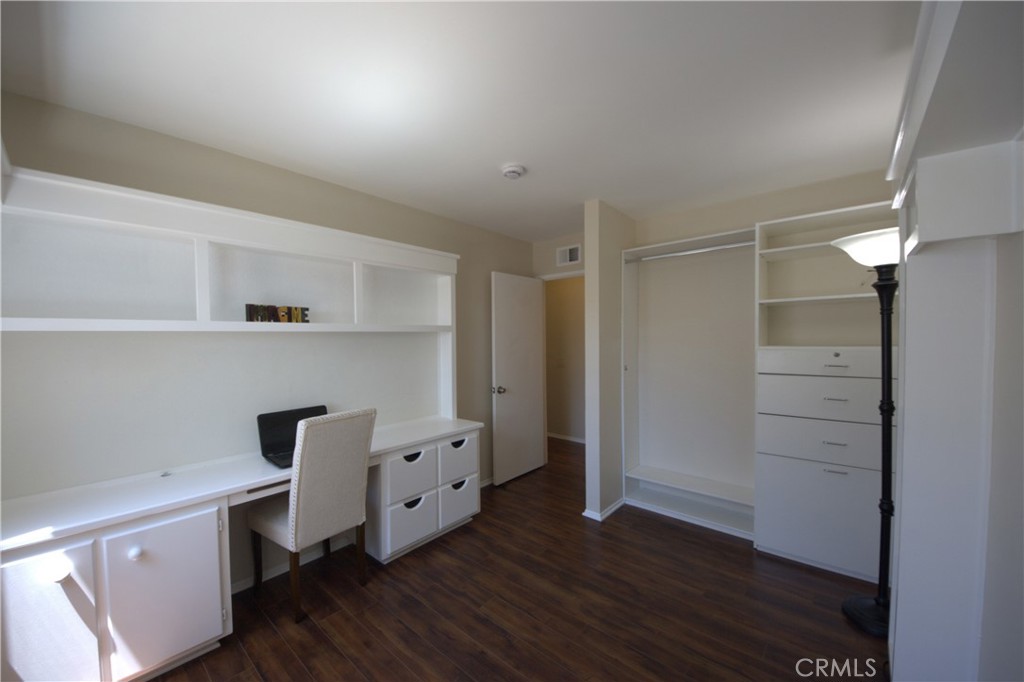 28015 Tupelo Ridge Drive Valencia, CA 91354 - Photo 19 of 41 Bedroom 3 with built in Desk/work area