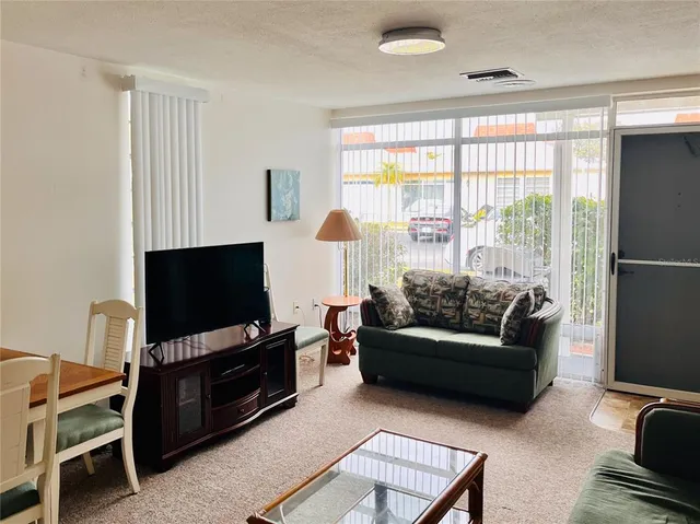 $149,000 | 4352 Tahitian Gardens Circle, Unit E, Holiday, FL 34691