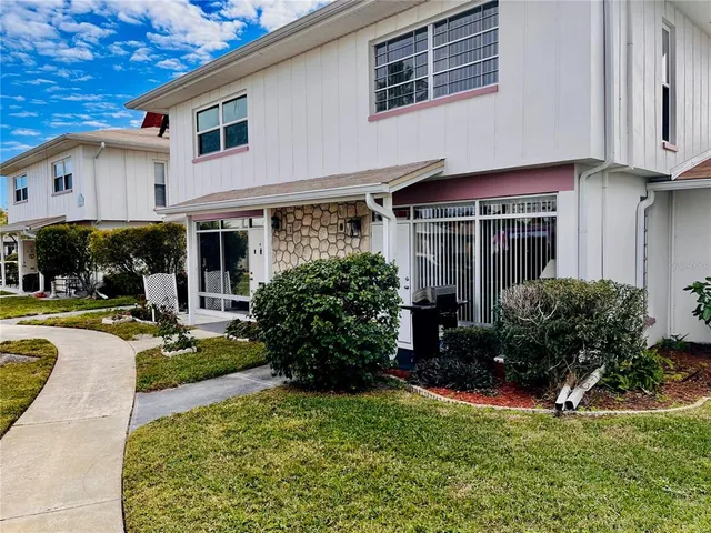 $149,000 | 4352 Tahitian Gardens Circle, Unit E, Holiday, FL 34691
