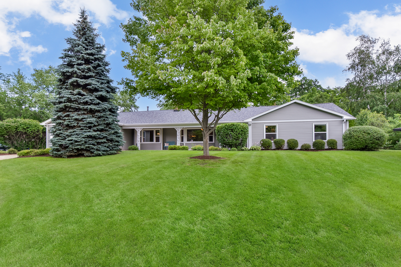 2115 Driving Park Road Wheaton, IL 60187 - Photo 1 of 33
