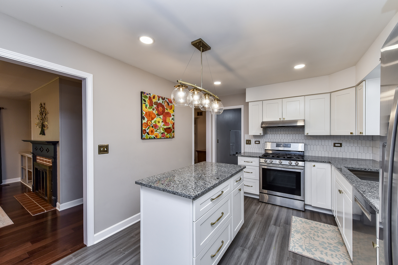 2115 Driving Park Road Wheaton, IL 60187 - Photo 11 of 33