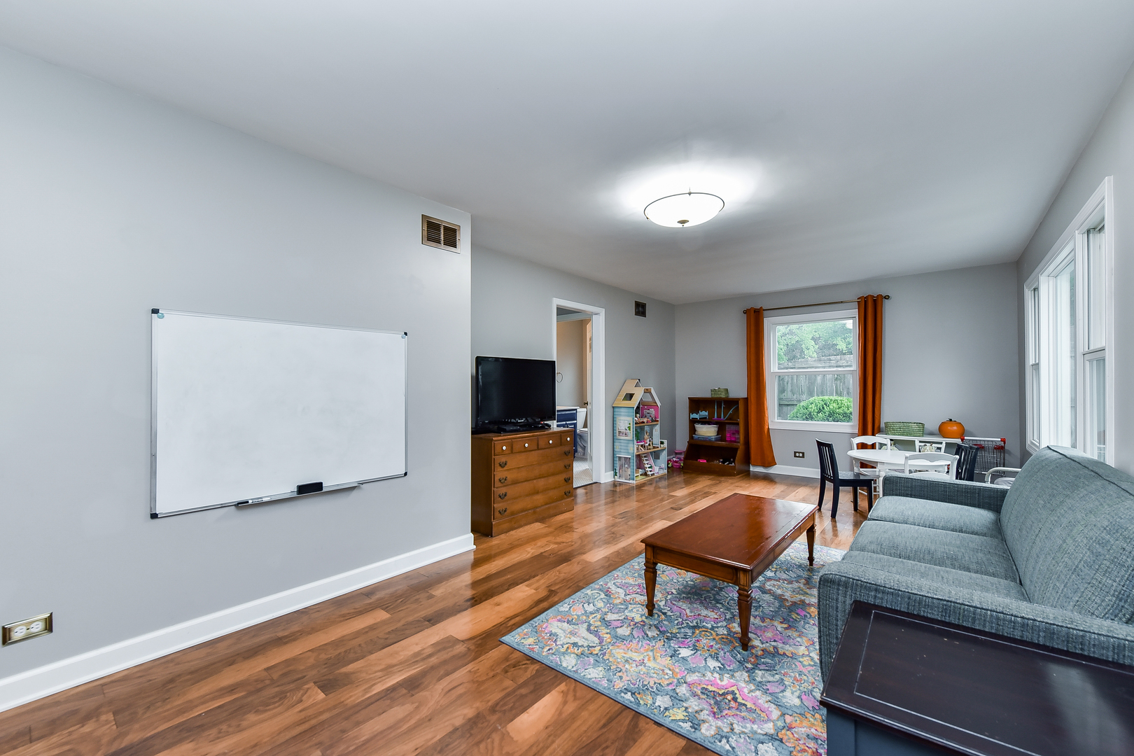 2115 Driving Park Road Wheaton, IL 60187 - Photo 14 of 33