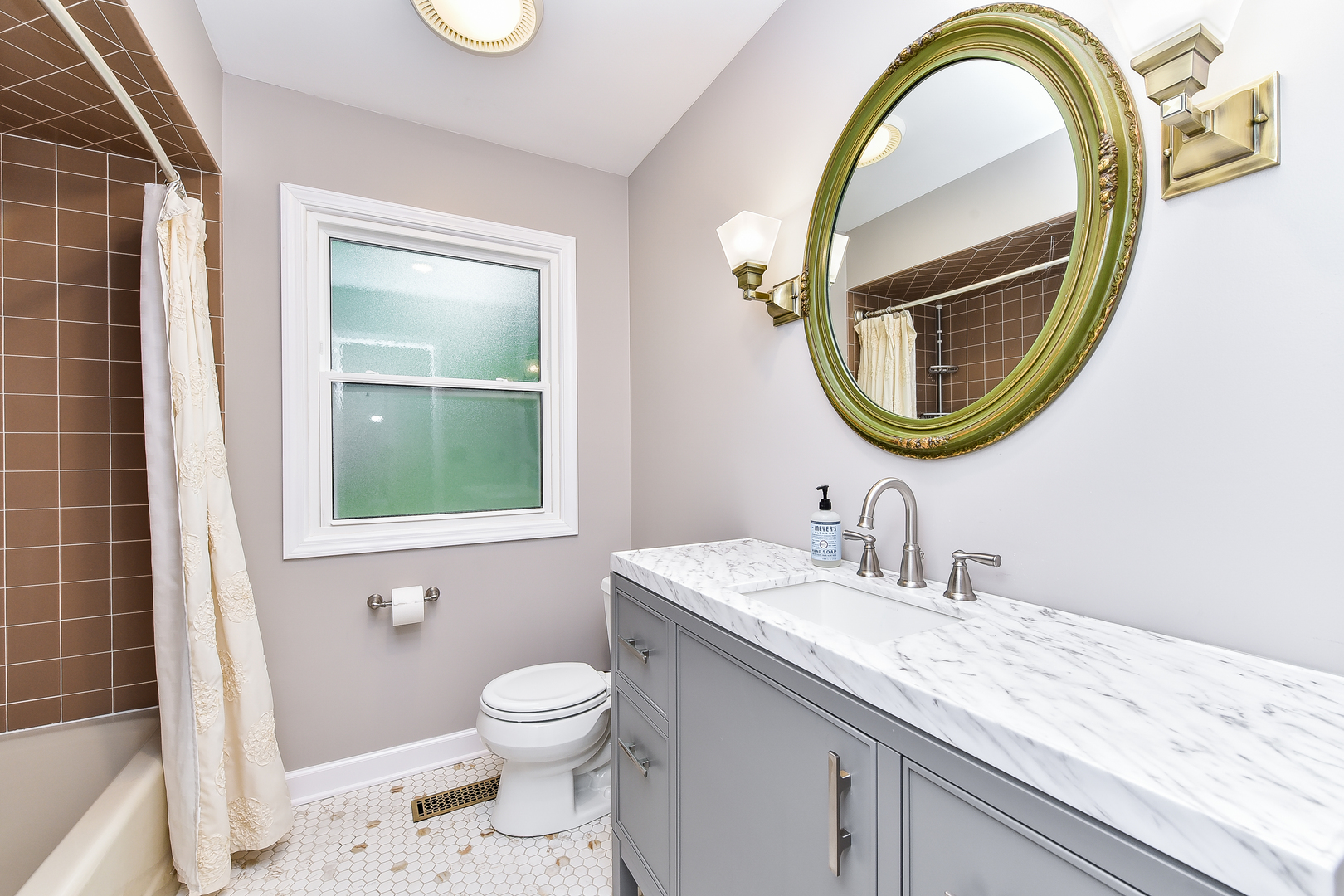 2115 Driving Park Road Wheaton, IL 60187 - Photo 24 of 33