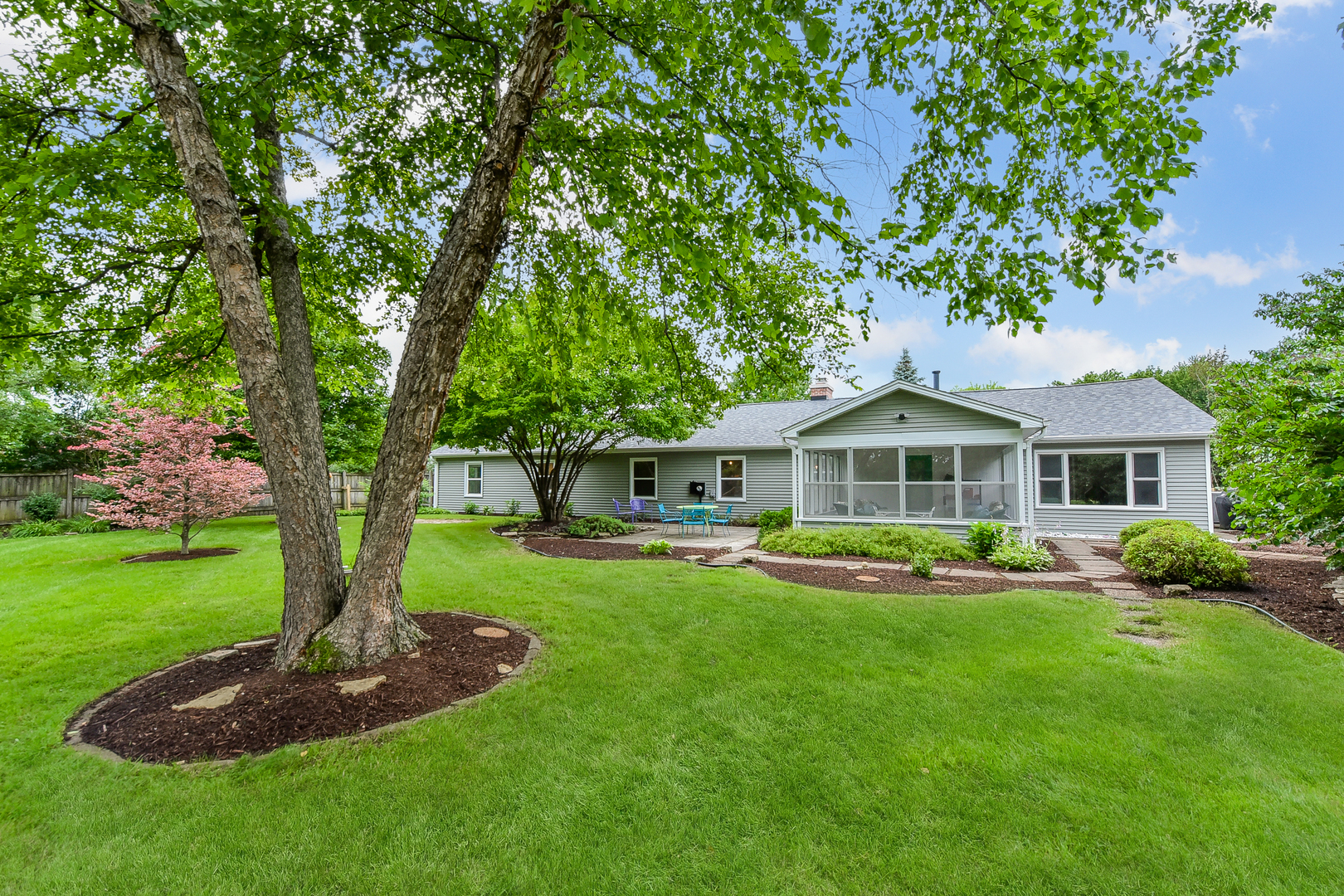 2115 Driving Park Road Wheaton, IL 60187 - Photo 28 of 33