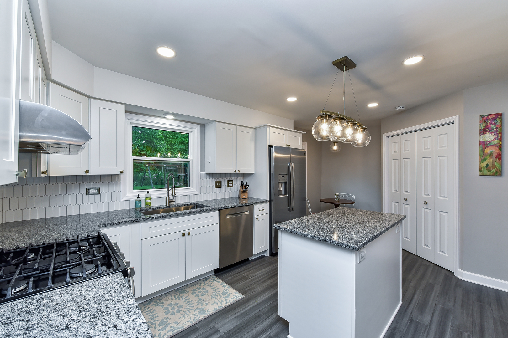 2115 Driving Park Road Wheaton, IL 60187 - Photo 10 of 33