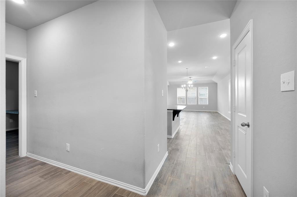3137 Dunsmore Manor Court Spring, TX 77386 - Photo 9 of 32 very bright foyer