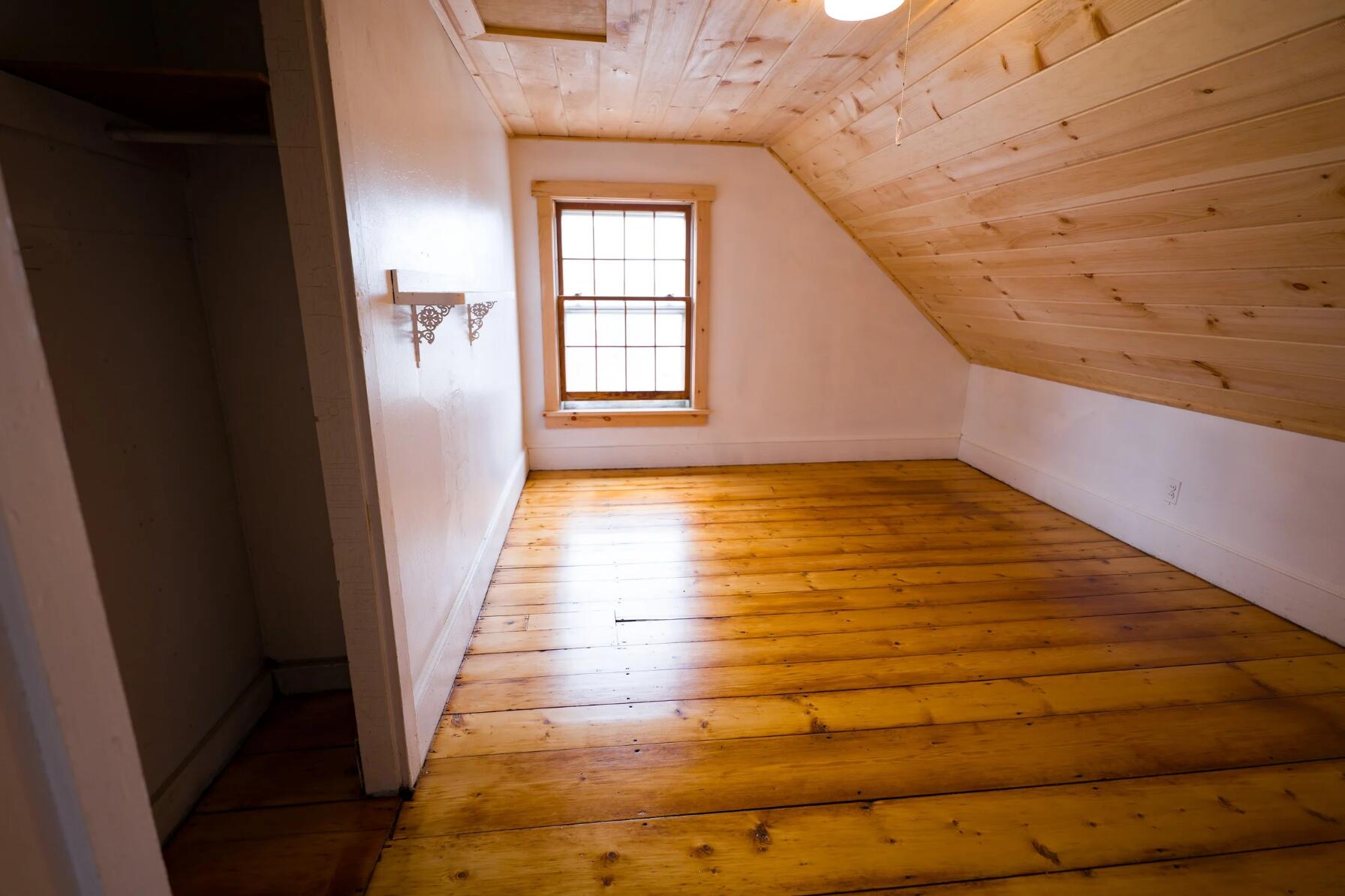 50 Alder Street Portland, ME 04101 - Photo 21 of 39 Unit 50 Bedroom 4