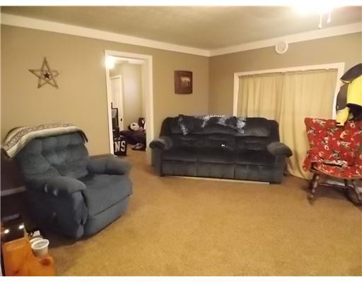 1184 East Jackson Road Springfield, OH 45502 - Photo 2 of 17