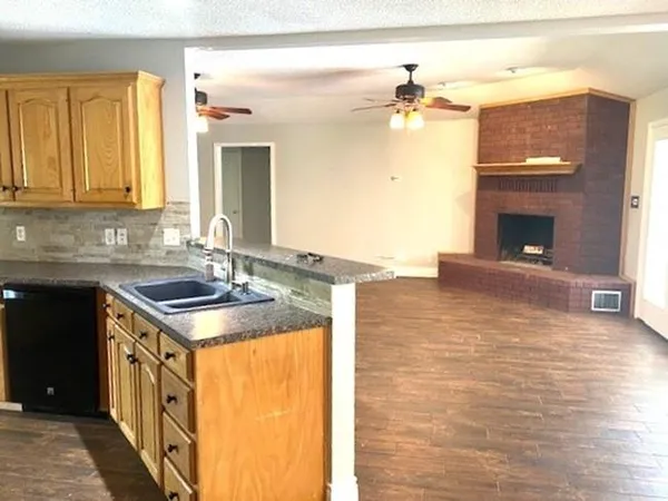 $535,000 | 11466 St Highway East, Murchison, TX 75778