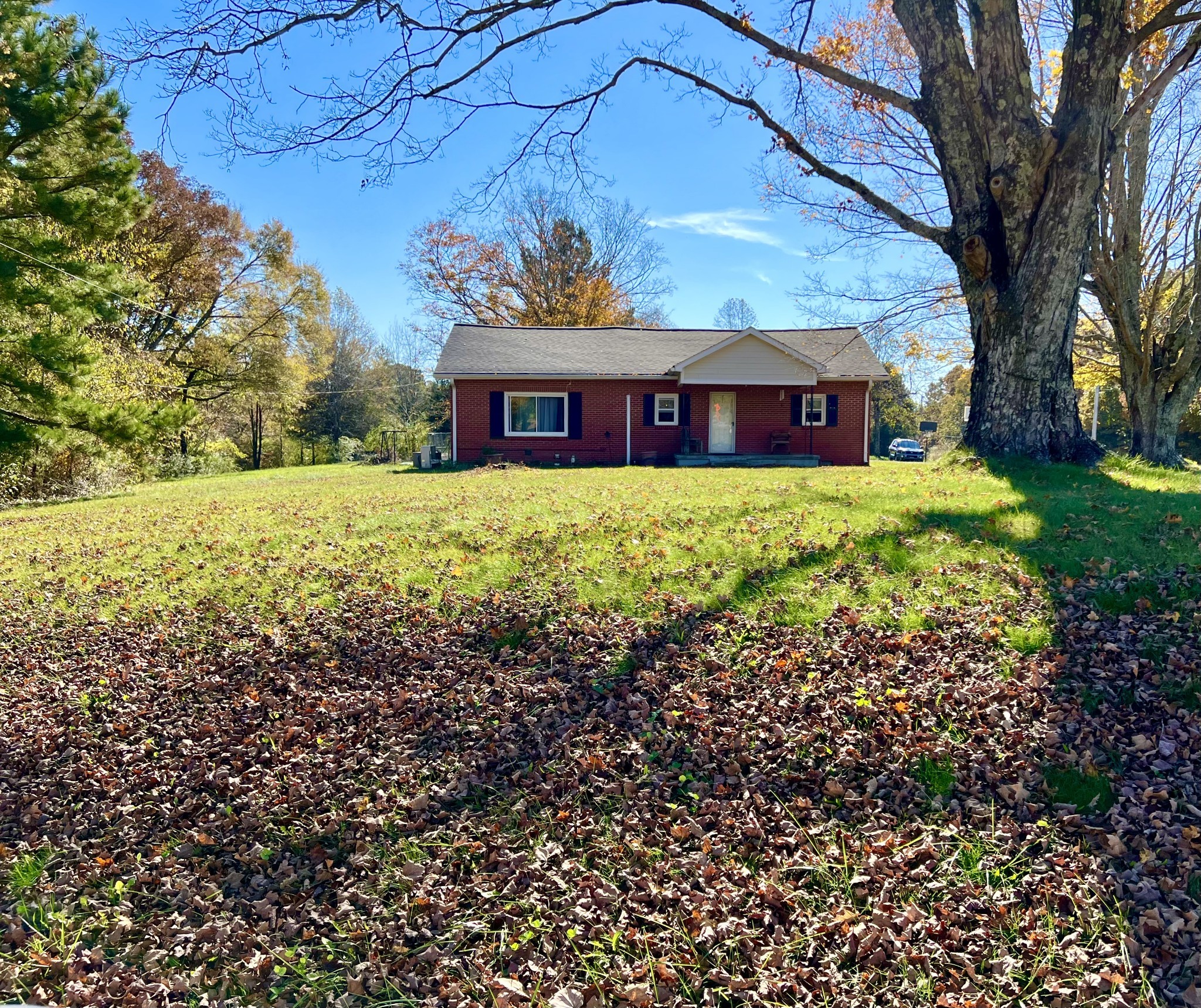 1076 Southside Road Southside, TN 37171 - Photo 1 of 27 a view of a house with a yard