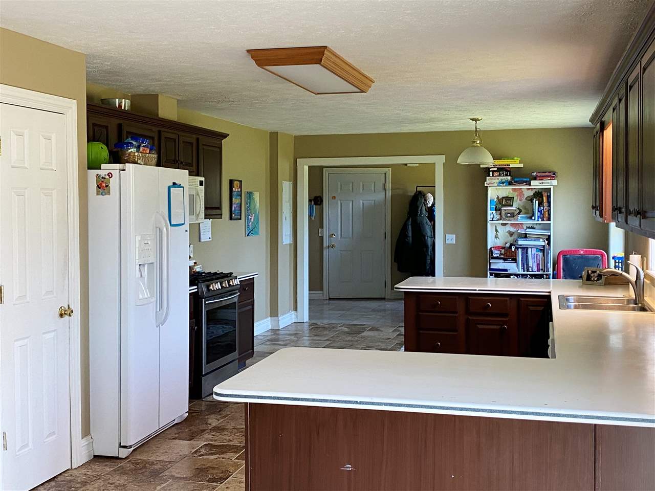 37 Palms Road Columbus, MI 48063 - Photo 13 of 35