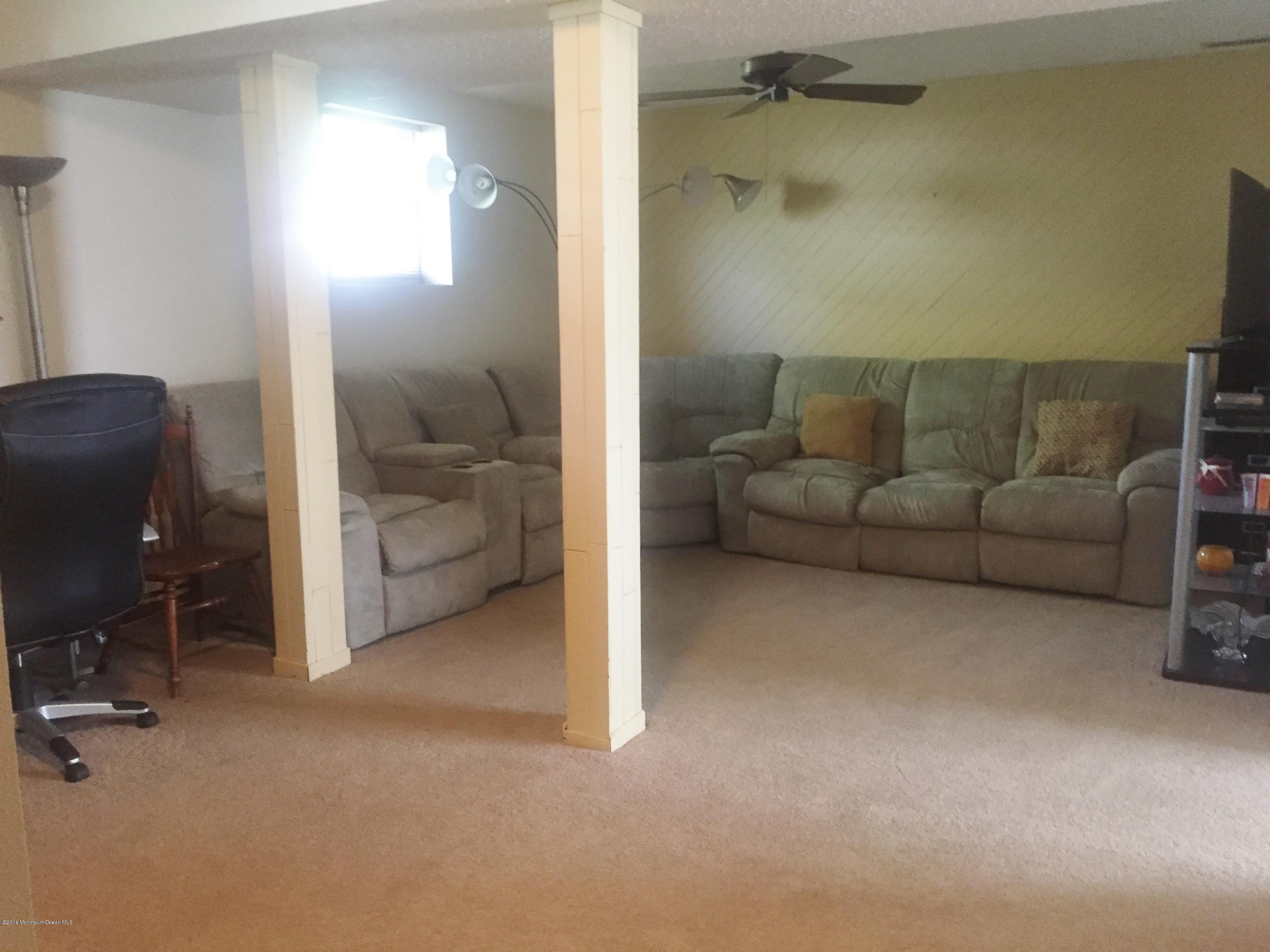 16 Hickory Hill Road Jackson, NJ 08527 - Photo 13 of 19 103