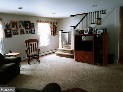 1024 3rd Avenue Croydon, PA 19021 - Photo 12 of 22 Living room