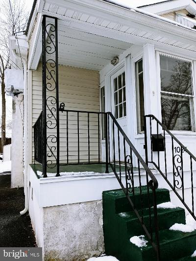 1024 3rd Avenue Croydon, PA 19021 - Photo 4 of 22 Front