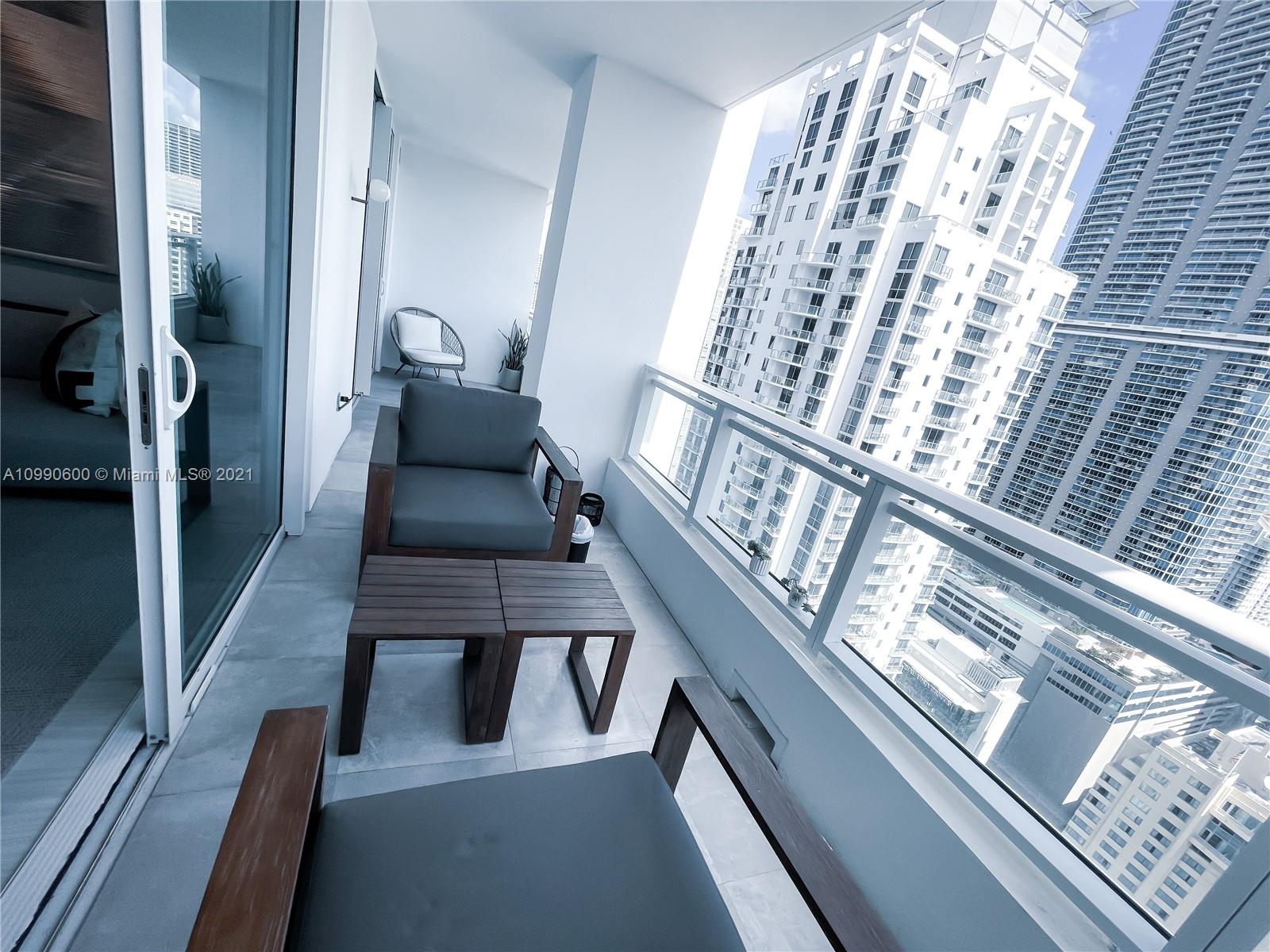 1080 Brickell Avenue, Unit 3702 Miami, FL 33131 - Photo 23 of 39