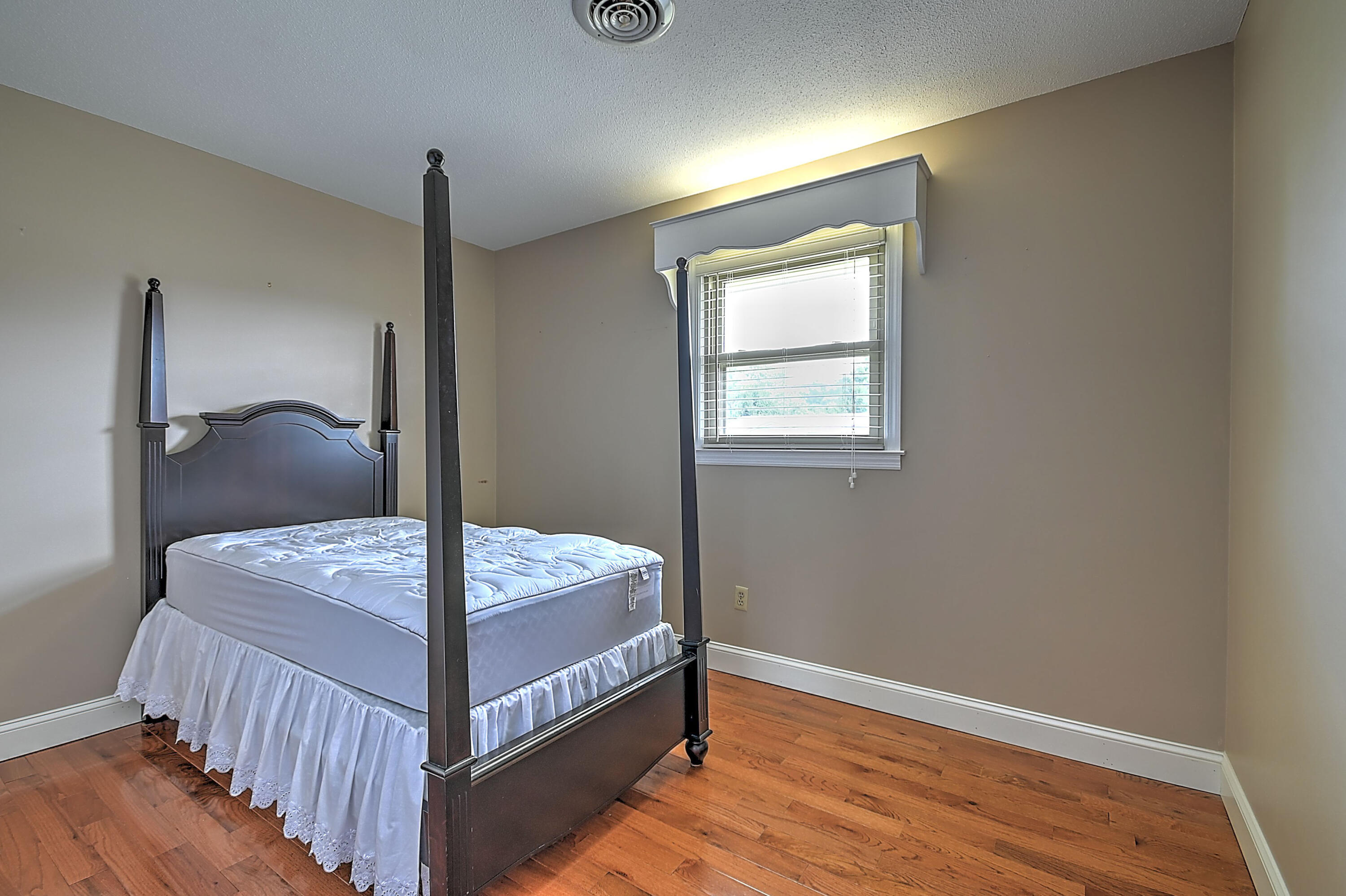 200 Chester Hill Road Bristol, VA 24201 - Photo 15 of 42 Chester Hill-15