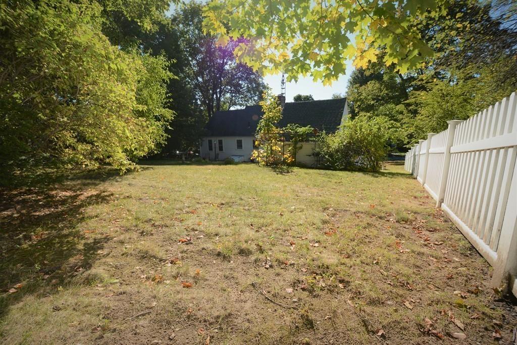 18 Stratford Road Andover, MA 01810 - Photo 11 of 16 Gallery Image 11