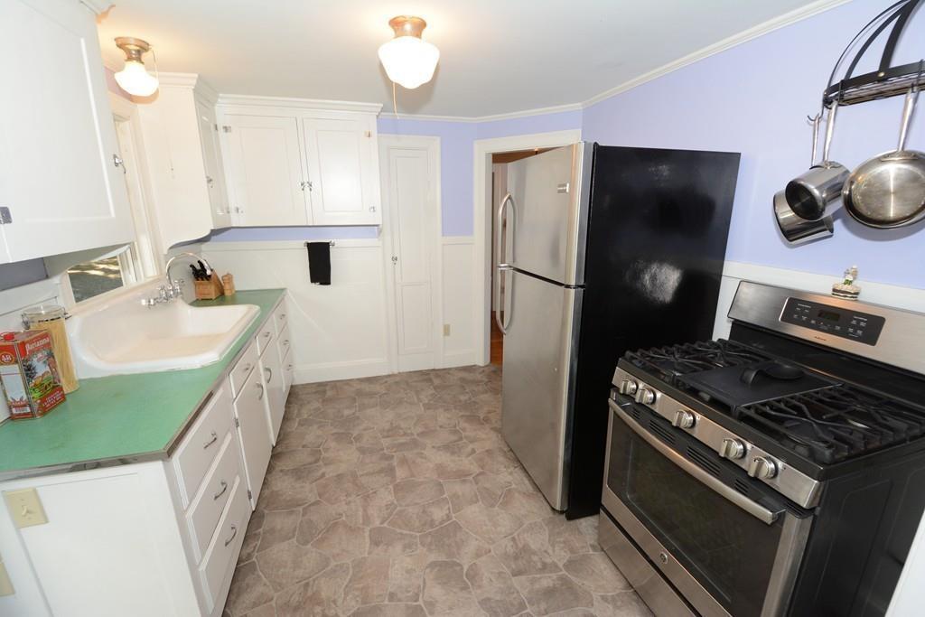 18 Stratford Road Andover, MA 01810 - Photo 5 of 16 Gallery Image 5