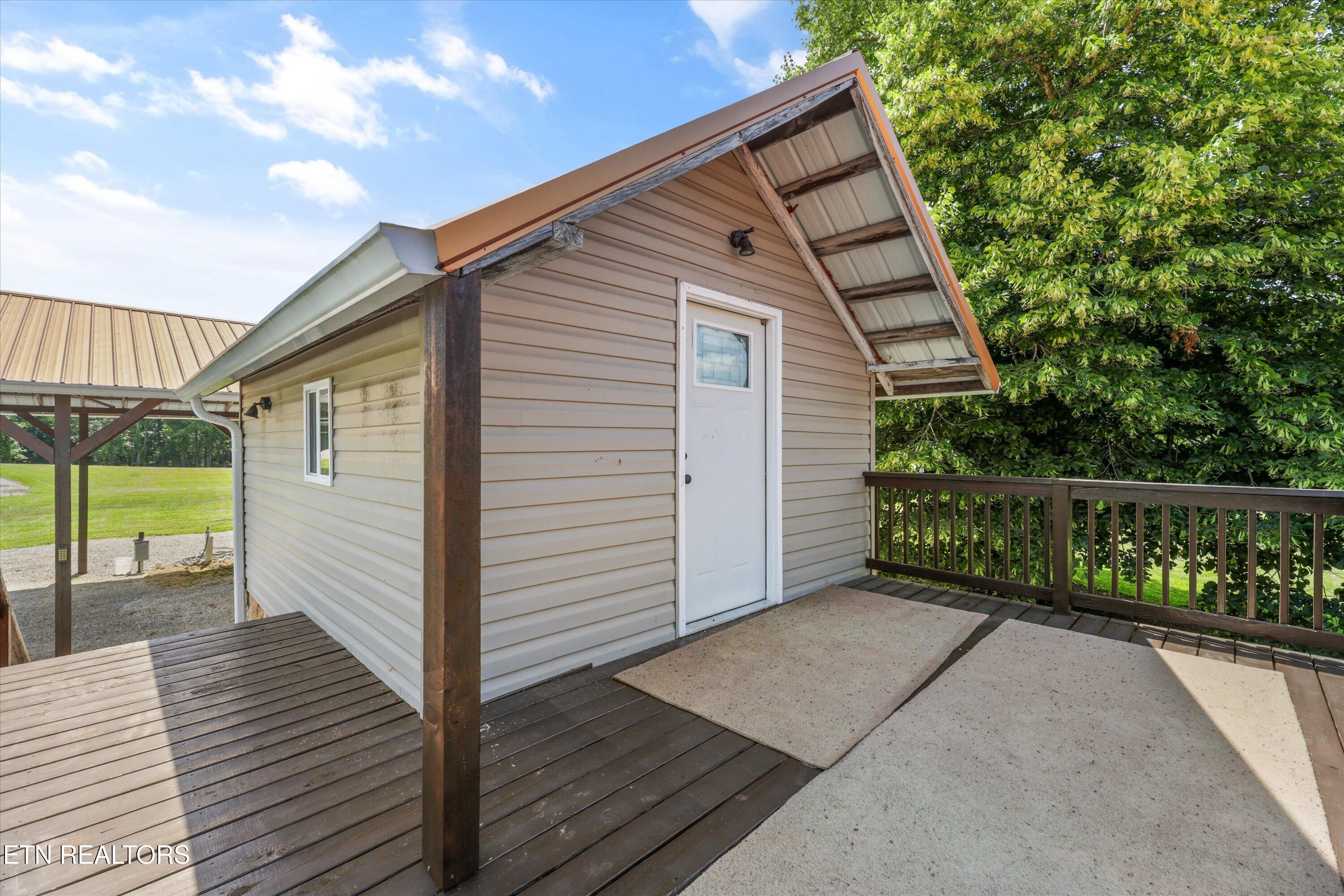 131 Burrville Road Sunbright, TN 37872 - Photo 8 of 55 31-131 Burrville Rd56