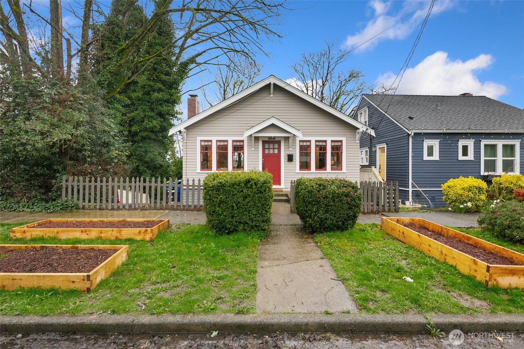1815 29th Avenue South Seattle, WA 98144 - Photo 1 of 26