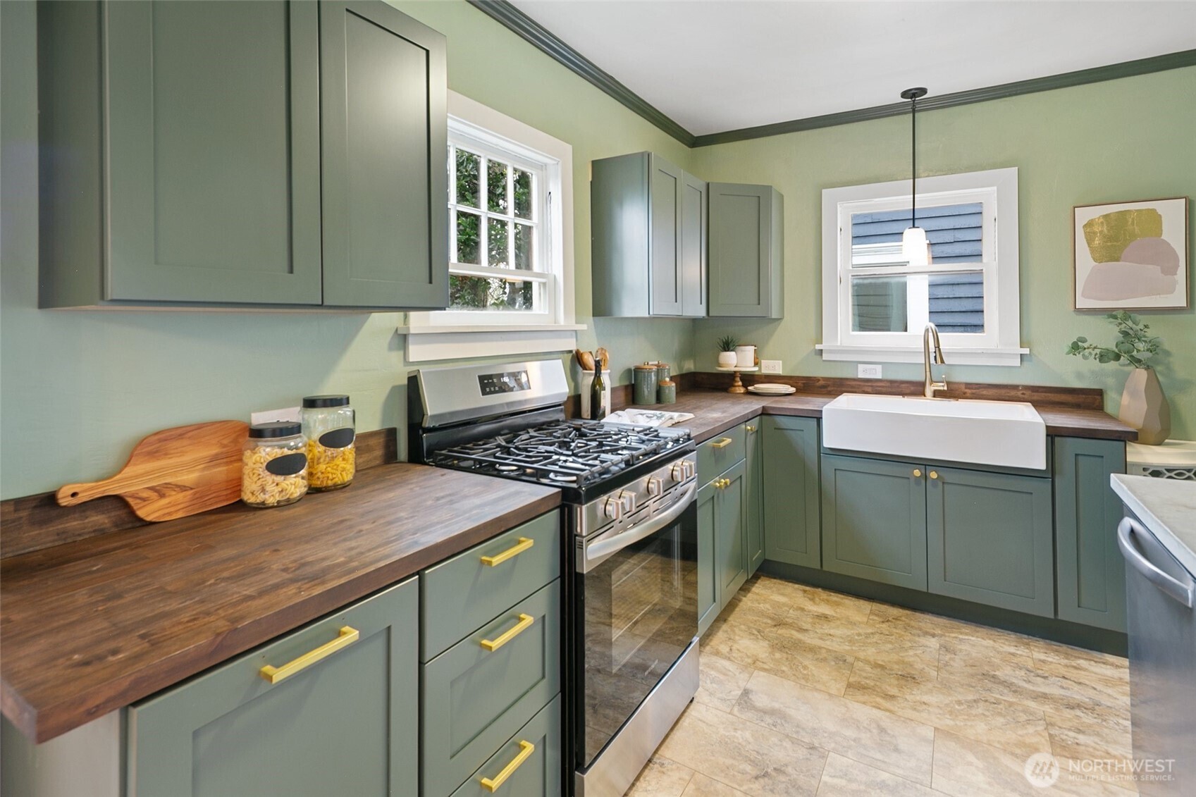 1815 29th Avenue South Seattle, WA 98144 - Photo 11 of 26