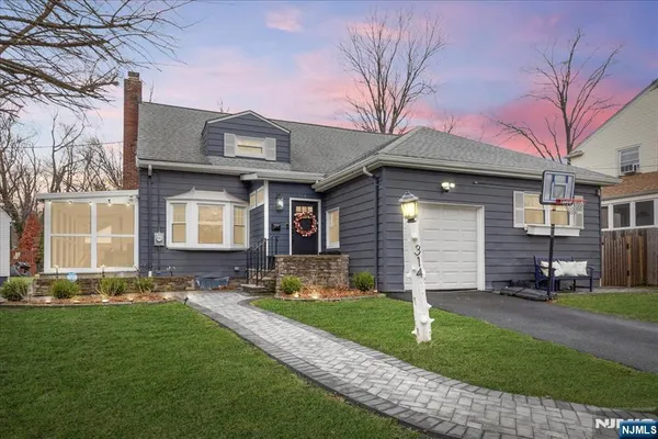 $659,000 | 314 Carteret Terrace, Orange, NJ 07050