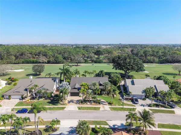 $1,599,999 | 10630 Boca Woods Lane, Boca Raton, FL 33428