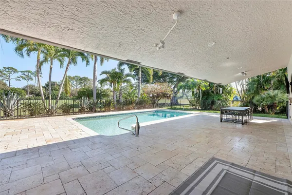$1,599,999 | 10630 Boca Woods Lane, Boca Raton, FL 33428