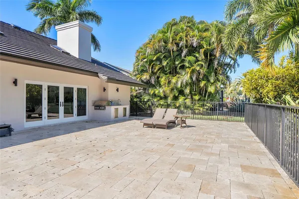 $1,599,999 | 10630 Boca Woods Lane, Boca Raton, FL 33428