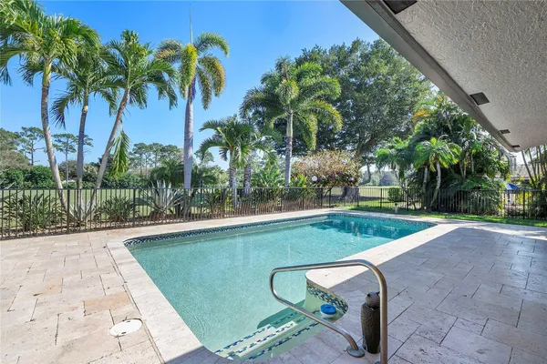 $1,599,999 | 10630 Boca Woods Lane, Boca Raton, FL 33428