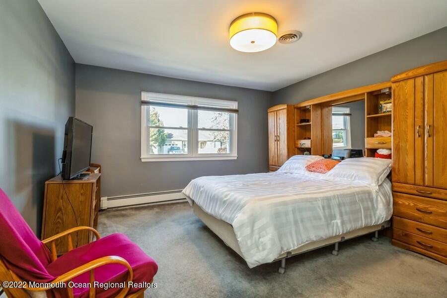 109 Georgetown Road Toms River, NJ 08757 - Photo 15 of 21 15_109GeorgetownRoad_178_PrimaryBedroom_