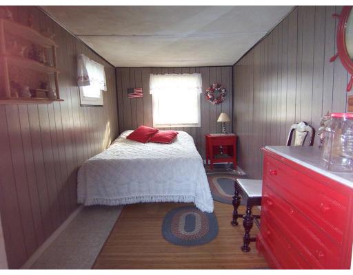 22 Point Street Fairhaven, MA 02719 - Photo 8 of 14 Gallery Image 8