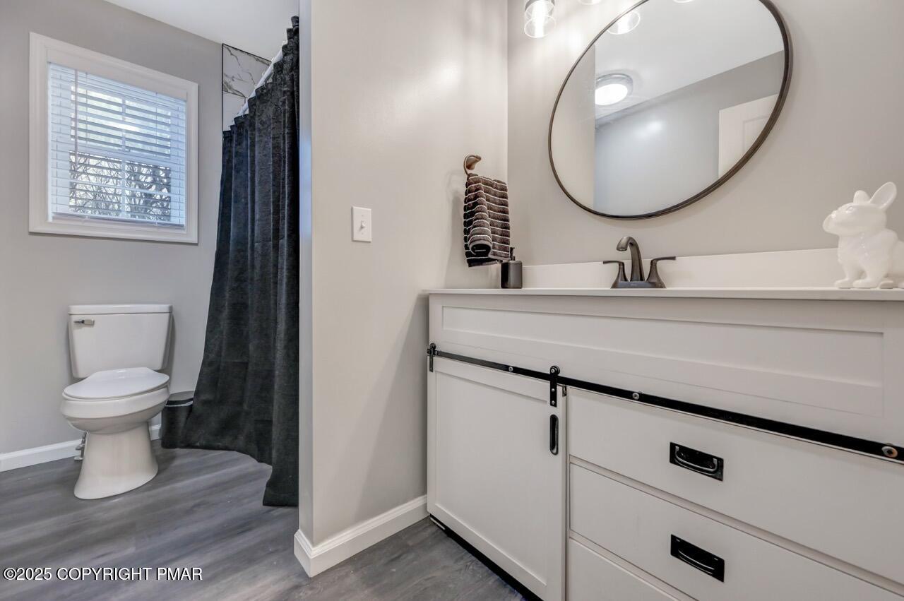 2512 Valley View Acres Road Stroudsburg, PA 18360 - Photo 20 of 40 Bathroom #2