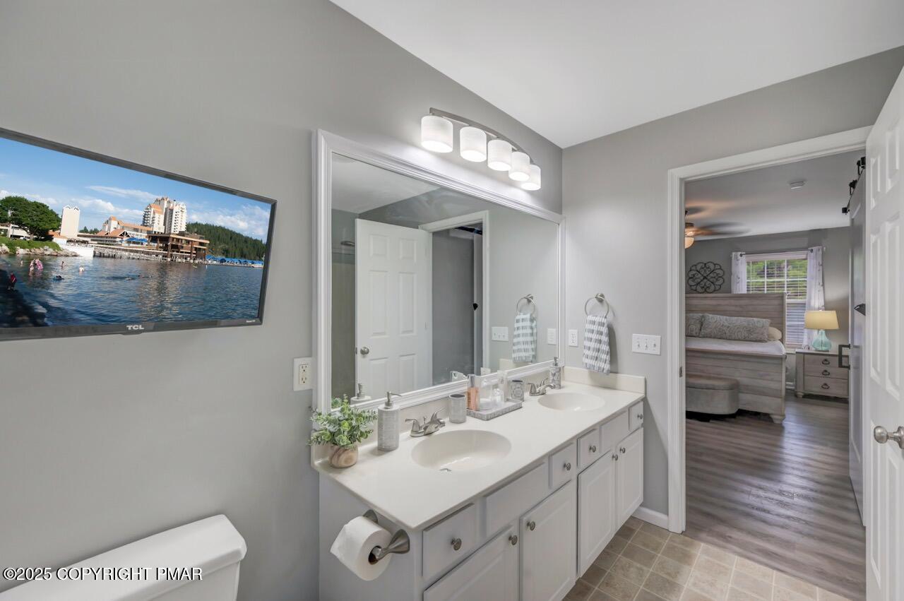 2512 Valley View Acres Road Stroudsburg, PA 18360 - Photo 24 of 40 His & Her Vanity!