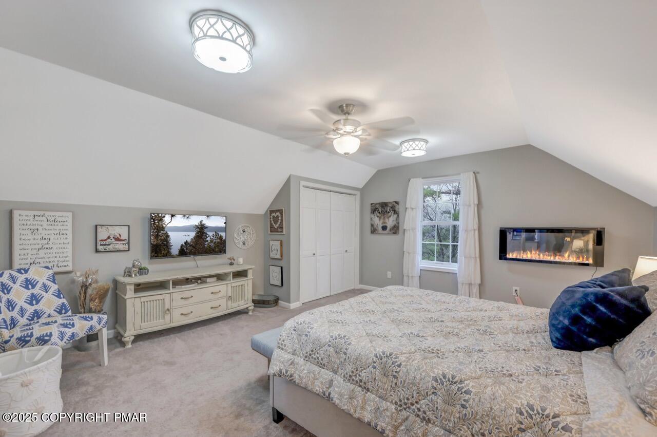 2512 Valley View Acres Road Stroudsburg, PA 18360 - Photo 26 of 40 Bedroom #5
