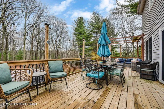 $624,800 | 2512 Valley View Acres Road, Stroudsburg, PA 18360