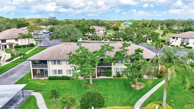 $299,900 | 4646 Longwater Chase, Unit 98, Sarasota, FL 34235