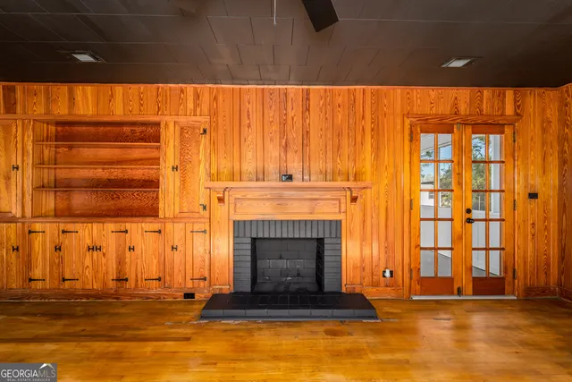 a view of front door with couch