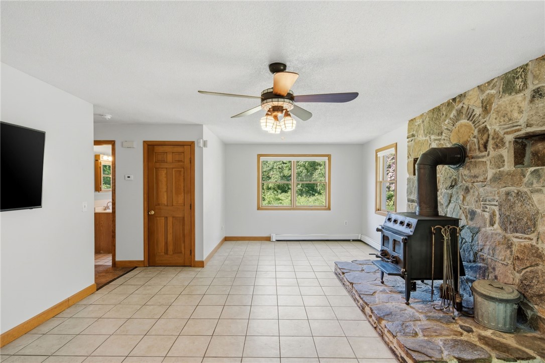 655 Saugatucket Road South Kingstown, RI 02879 - Photo 17 of 50