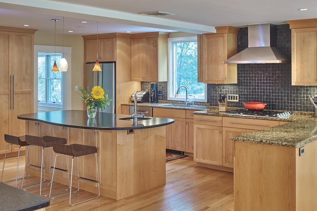 48 Wilde Road Newton, MA 02468 - Photo 5 of 14