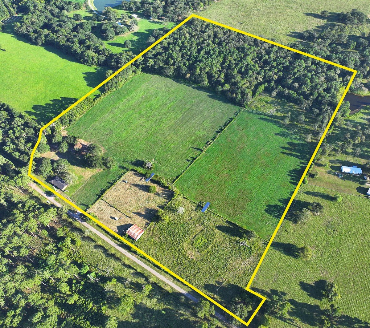 1 Hoke Road Richards, TX 77873 - Photo 37 of 43 a picture of a book from a balcony