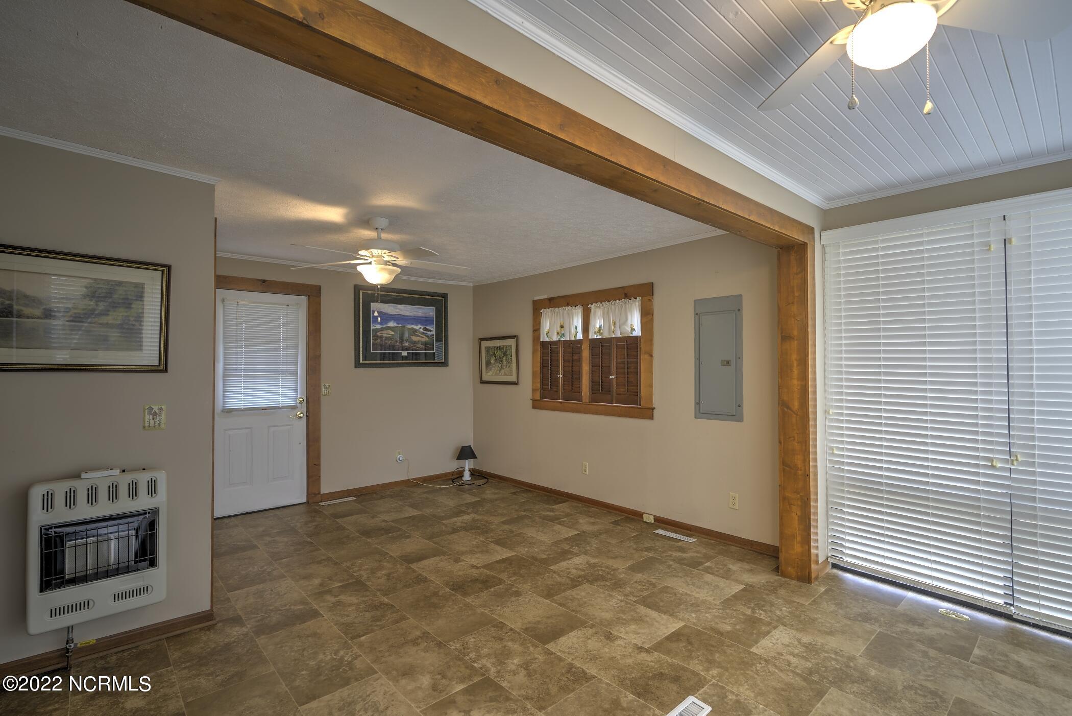 173 Poole Road Rockingham, NC 28379 - Photo 36 of 47 DSC04849_50_51