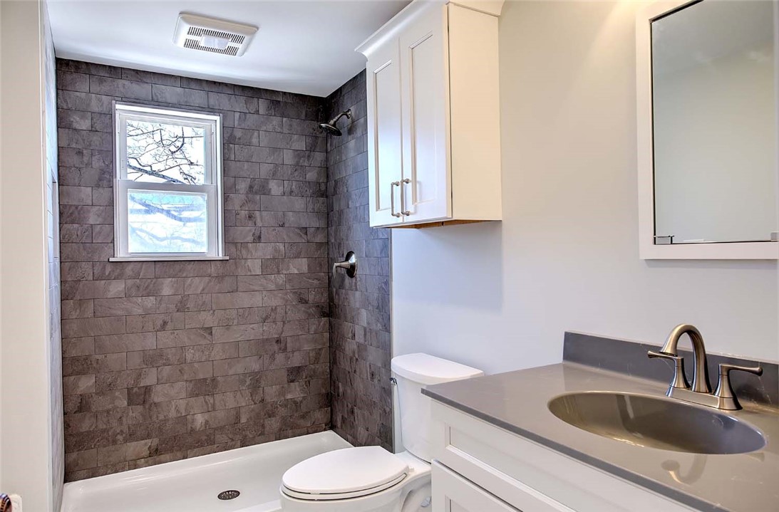 17 Pidge Avenue, Unit 2 Pawtucket, RI 02860 - Photo 15 of 20