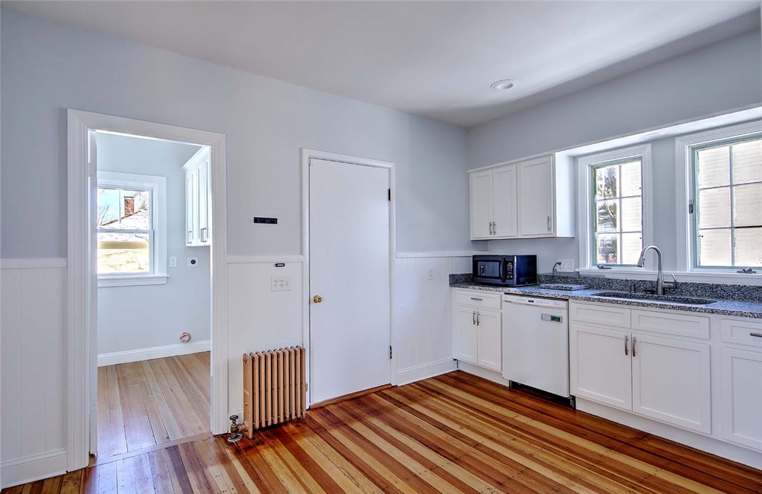 17 Pidge Avenue, Unit 2 Pawtucket, RI 02860 - Photo 8 of 20