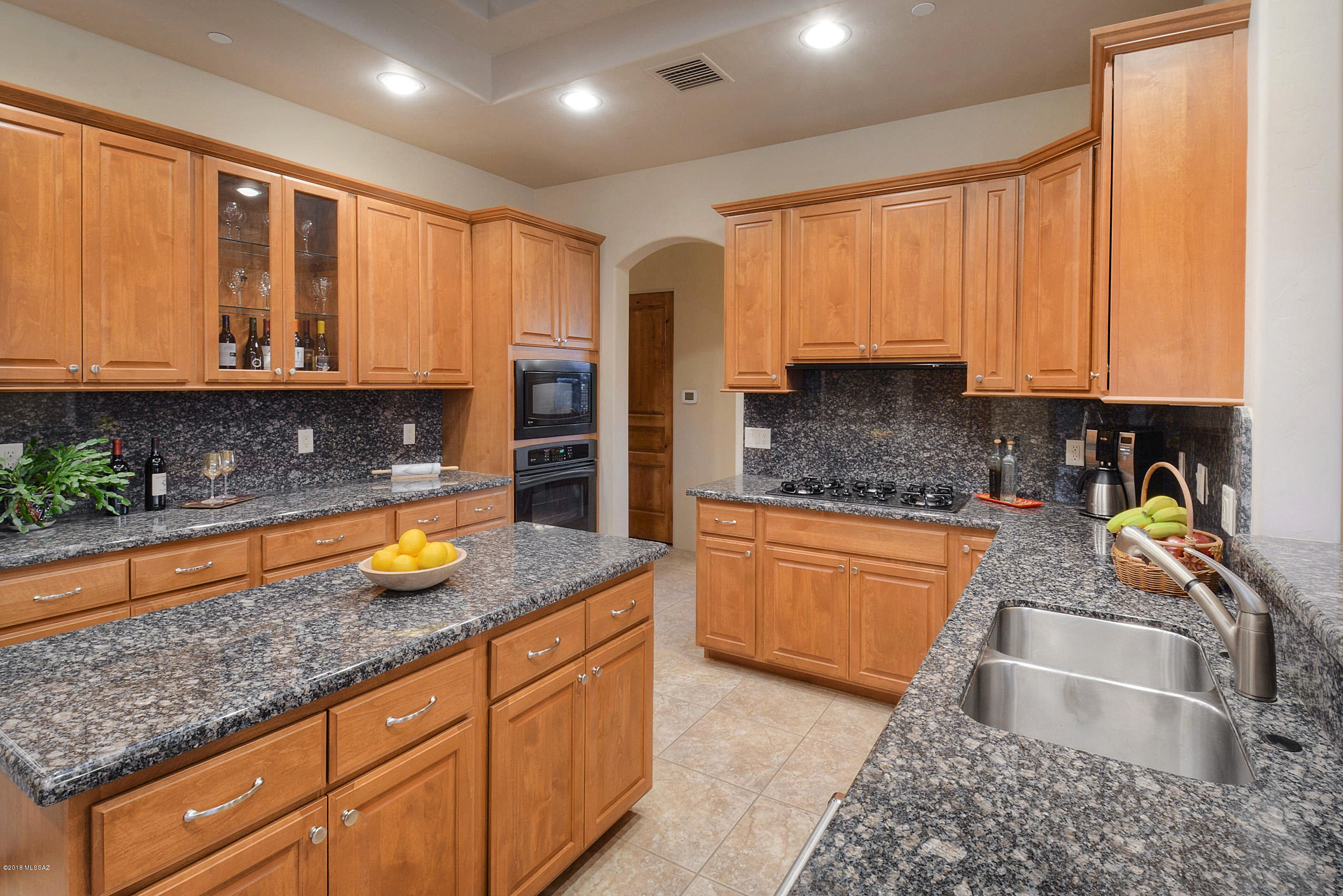 736 West Sedona Ridge Place Oro Valley, AZ 85755 - Photo 8 of 30